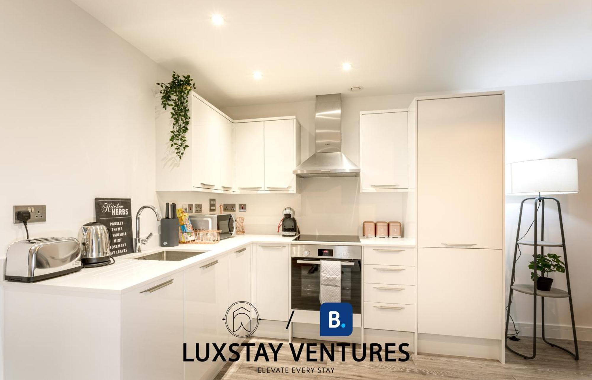 Ideal Family & Business Stay! 2 Min To Station, 10 Min To Harry Potter, 30 Min To London Euston & Free Parking! Watford  Kültér fotó
